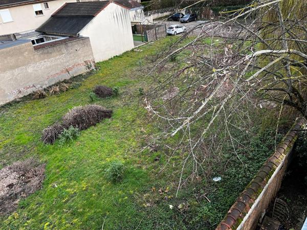 Terrain Moulins 686 m2