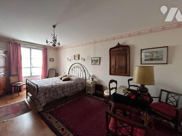 Centre-ville de NOGENT-LE-ROTROU, appartement au 2ème étage avec ascenseur comprenant :

Entr...