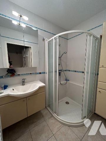 Centre-ville de NOGENT-LE-ROTROU, appartement au 2ème étage avec ascenseur comprenant :

Entr...