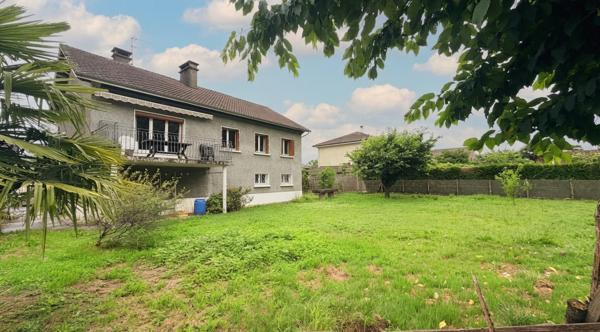 A VENDRE Maison à NARCASTET-  87 m² - 3 chambres-  garage  de 87 m²-1000 m² de terrain