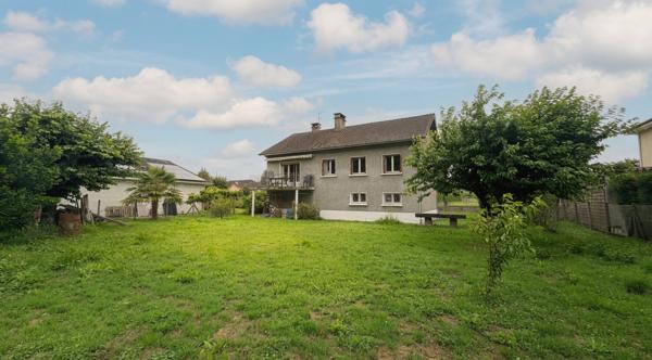 A VENDRE Maison à NARCASTET-  87 m² - 3 chambres-  garage  de 87 m²-1000 m² de terrain