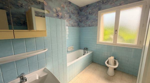 A VENDRE Maison à NARCASTET-  87 m² - 3 chambres-  garage  de 87 m²-1000 m² de terrain