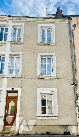 TOURS CENTRE
Maison de ville - Quartier Grammont -  142 m² - 4 chambres  
Proche Tramway