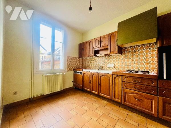 TOURS CENTRE
Maison de ville - Quartier Grammont -  142 m² - 4 chambres  
Proche Tramway