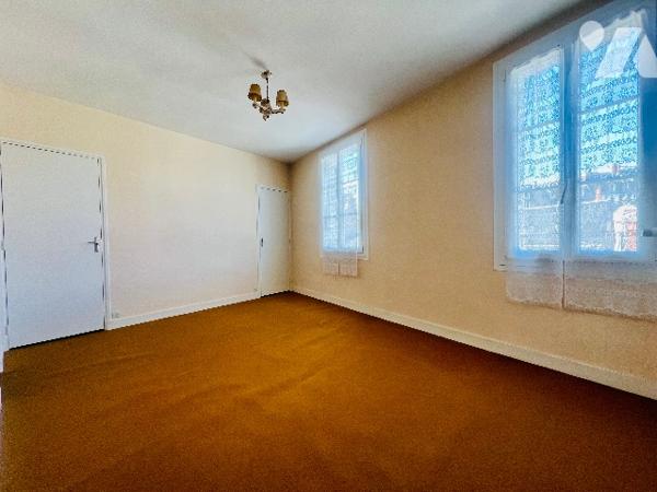 TOURS CENTRE
Maison de ville - Quartier Grammont -  142 m² - 4 chambres  
Proche Tramway