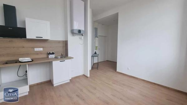 Appartement à louer 2 pièces 31.43m² Saint-Quentin (02100)