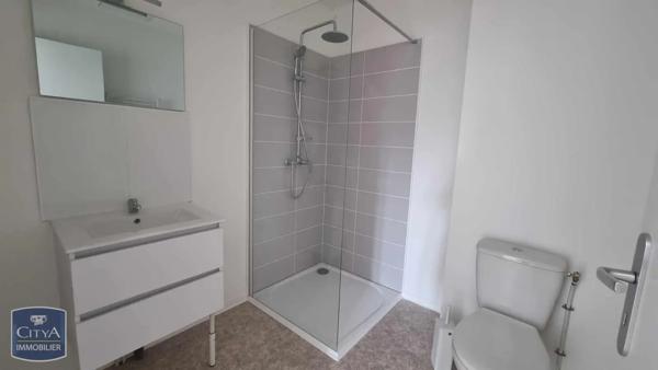 Appartement à louer 2 pièces 31.43m² Saint-Quentin (02100)