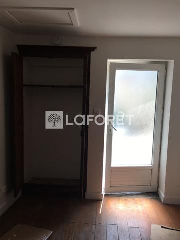 Location appartement Barbezieux-Saint-Hilaire - 1 pièce(s) - 22 m² - 300 € par mois