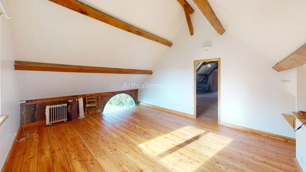 Vente                                                      Maison
                        
                     5 pièces                      140 m2                     à Lyons-la-Forêt