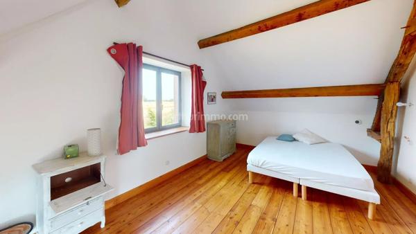 Vente                                                      Maison
                        
                     5 pièces                      140 m2                     à Lyons-la-Forêt