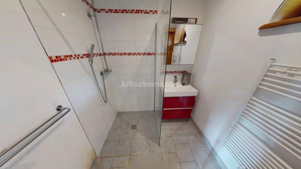 Vente                                                      Maison
                        
                     5 pièces                      140 m2                     à Lyons-la-Forêt