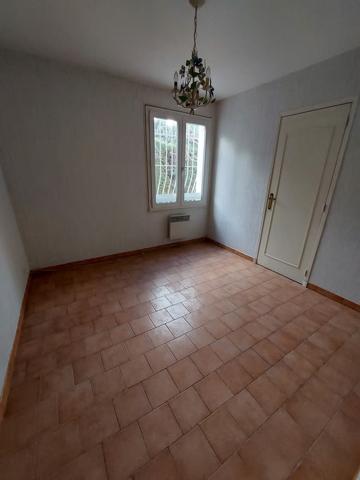 La valbarelle/la renarde type 4 avec balcon cour et parking.