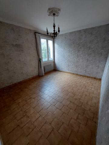 La valbarelle/la renarde type 4 avec balcon cour et parking.