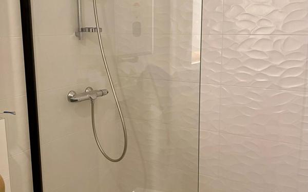 Appartement à louer    4 pièces •  Mandelieu-la-Napoule