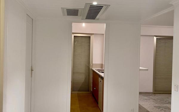 Appartement à louer    4 pièces •  Mandelieu-la-Napoule