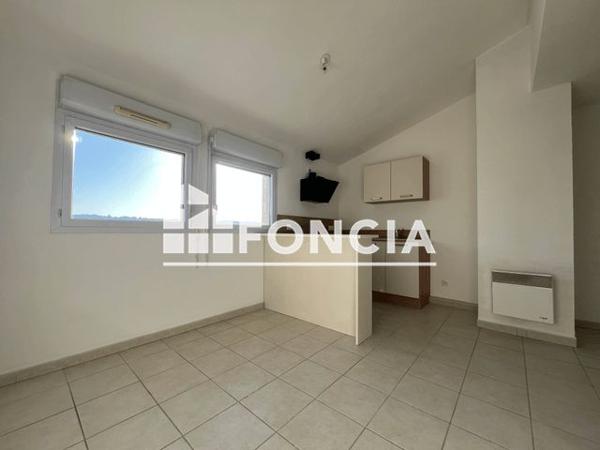 Location Appartement 2 pièces 34.47 m² - LE CLOS DES AMANDIERS 485 AVENUE LEON BLUM Morieres Les Avignon 84310