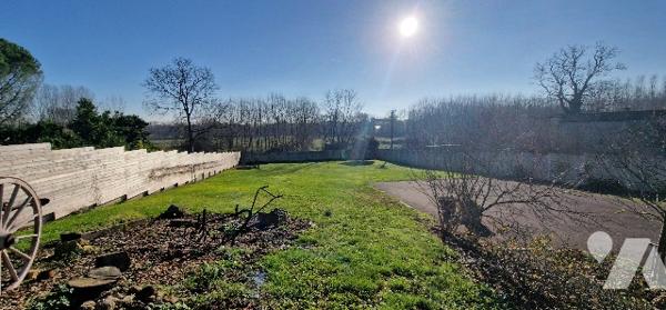 Pavillon de plain-pied, construction 2010 avec vue valorisante, habitable de suite  sans travaux.