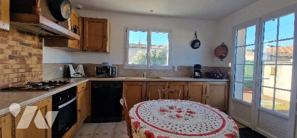 Pavillon de plain-pied, construction 2010 avec vue valorisante, habitable de suite  sans travaux.