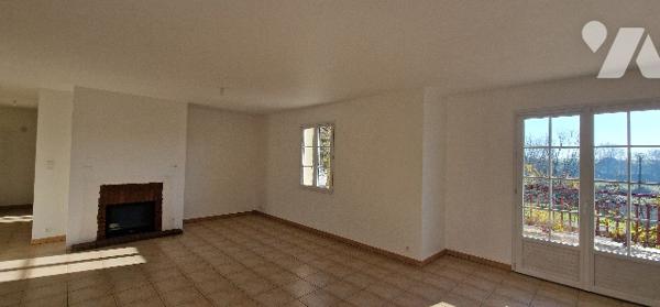 Pavillon de plain-pied, construction 2010 avec vue valorisante, habitable de suite  sans travaux.