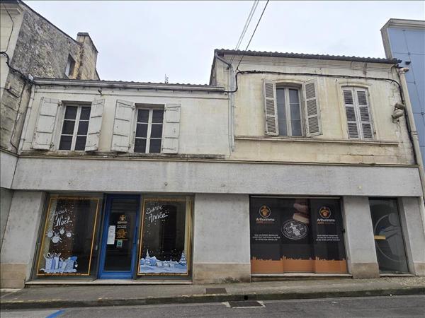 Immeuble à vendre |  Jonzac |  205 m²