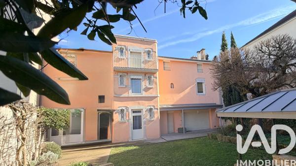 Maison à vendre 9 pièces 267 m² Bourg-en-Bresse