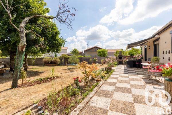 House for sale 4 rooms 97 m² Le Pellerin