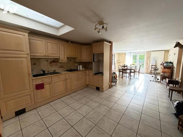 AMIENS - LONGPRE LES AMIENS - EXCLUSIVITE - PAVILLON 140 m² - 3 CHAMBRES - BUREAU - JARDIN