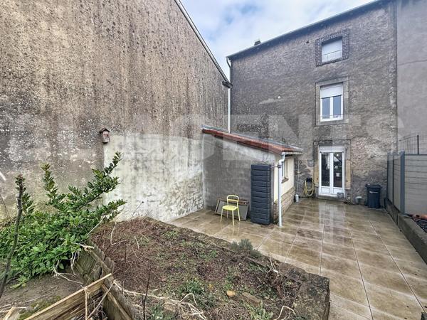 À vendre – Duplex 98 m² – 2 chambres – Terrasse & jardin – 239 000 € – Libre immédiatement