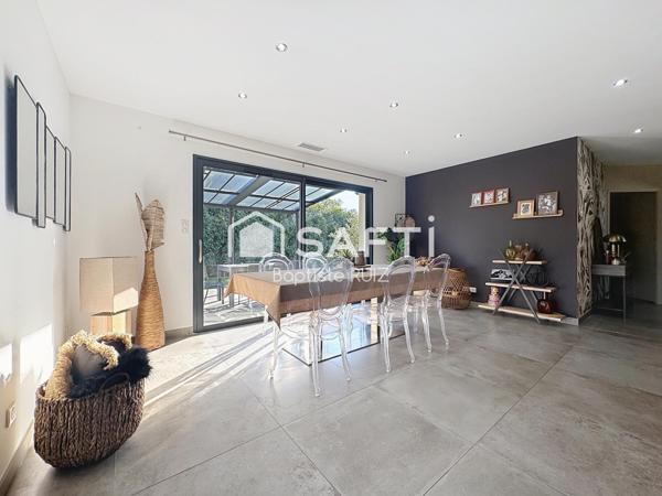 Maison contemporaine, 151m² sur 1340m² de parcelle