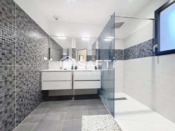 Maison contemporaine, 151m² sur 1340m² de parcelle