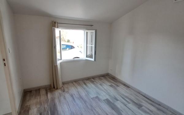 Maison à louer    1 pièce • 27,30 m2 Saint-Savinien
