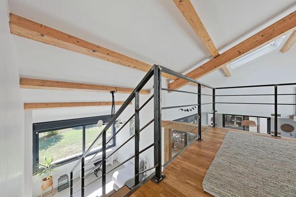 Maison d’architecte rénovée aux volumes singuliers