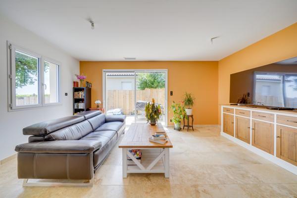 Montlieu-la-Garde (17210) Maison 4 pièces d'environ 82m2 habitables sur parcelle de 400m2