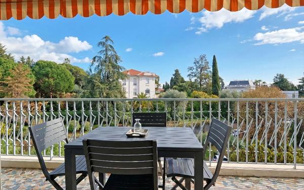 Appartement à vendre    4 pièces • 85 m2 Nice