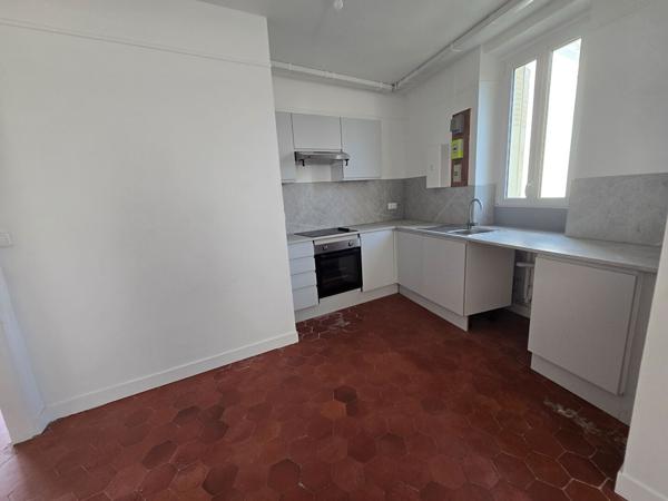 A louer - Maison de ville Chambry 114 m2 avec jardin