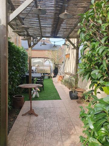 Ensemble immobilier La Ferté Saint Aubin