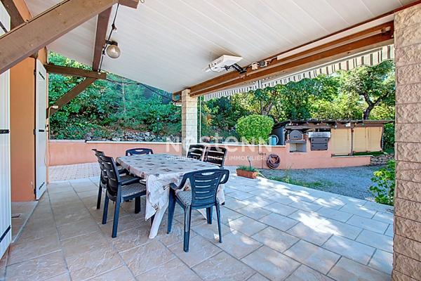 A VENDRE EN EXCLUSIVITÉ Maison AVEC STUDIO INDÉPENDANT ET VUE IMPRENABLE