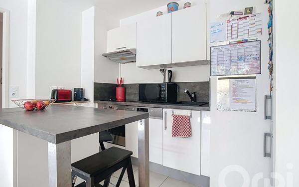 Appartement à vendre    3 pièces • 55,18 m2 Maisons-Alfort