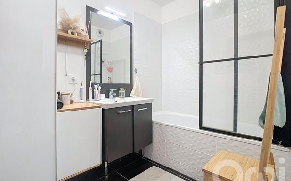 Appartement à vendre    3 pièces • 55,18 m2 Maisons-Alfort