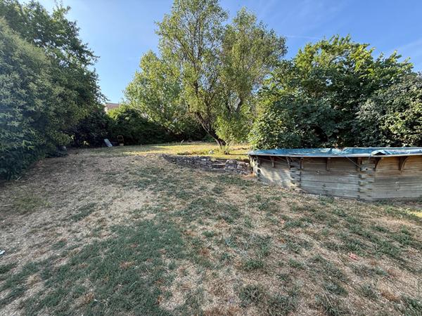 Maison Bouc Bel Air 5pièce(s) d'environ 104 m², sous sol, terrain de 839m², piscine