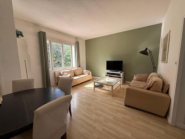 Maison Bouc Bel Air 5pièce(s) d'environ 104 m², sous sol, terrain de 839m², piscine