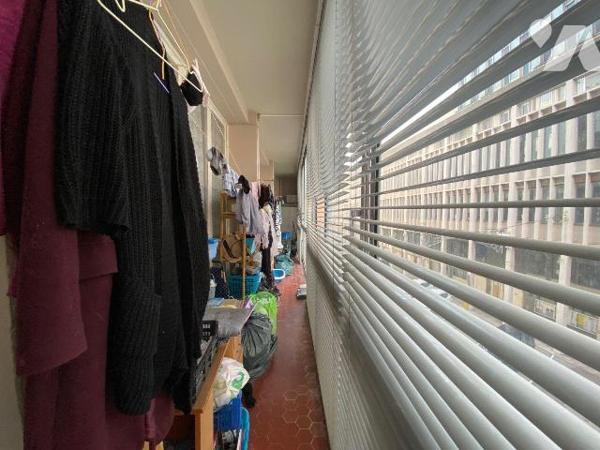 A VENDRE/APPARTEMENT/TOULON / Basse-ville, en face de la Mairie, à deux pas du port et des comm...