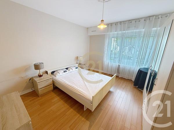 Immeuble à vendre  200 m2 ST NAZAIRE - 44