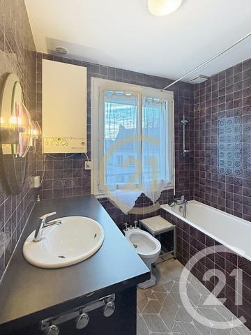 Immeuble à vendre  200 m2 ST NAZAIRE - 44