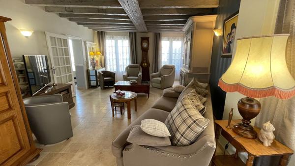 Maison 8 pièces 189.67 m2