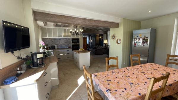 Maison 8 pièces 189.67 m2