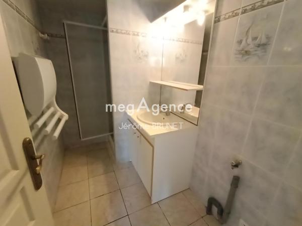 Immeuble à CHARRON, 17230 - 175m²