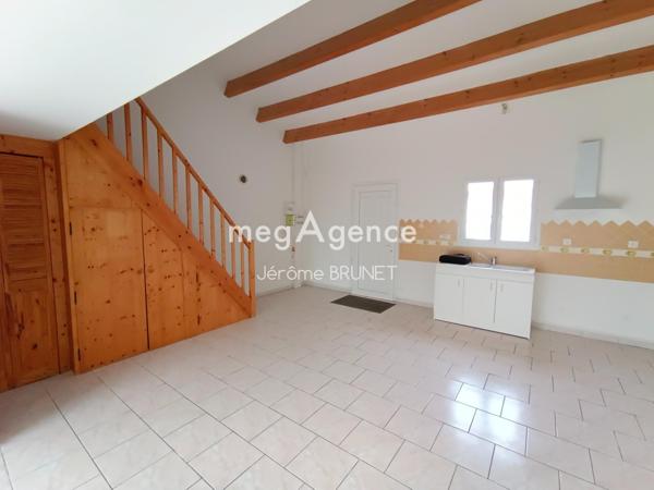 Immeuble à CHARRON, 17230 - 175m²