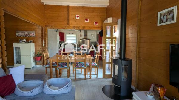 Maison en madriers de bois, charme et fonctionnalité