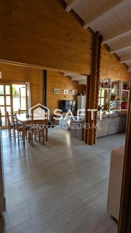 Maison en madriers de bois, charme et fonctionnalité